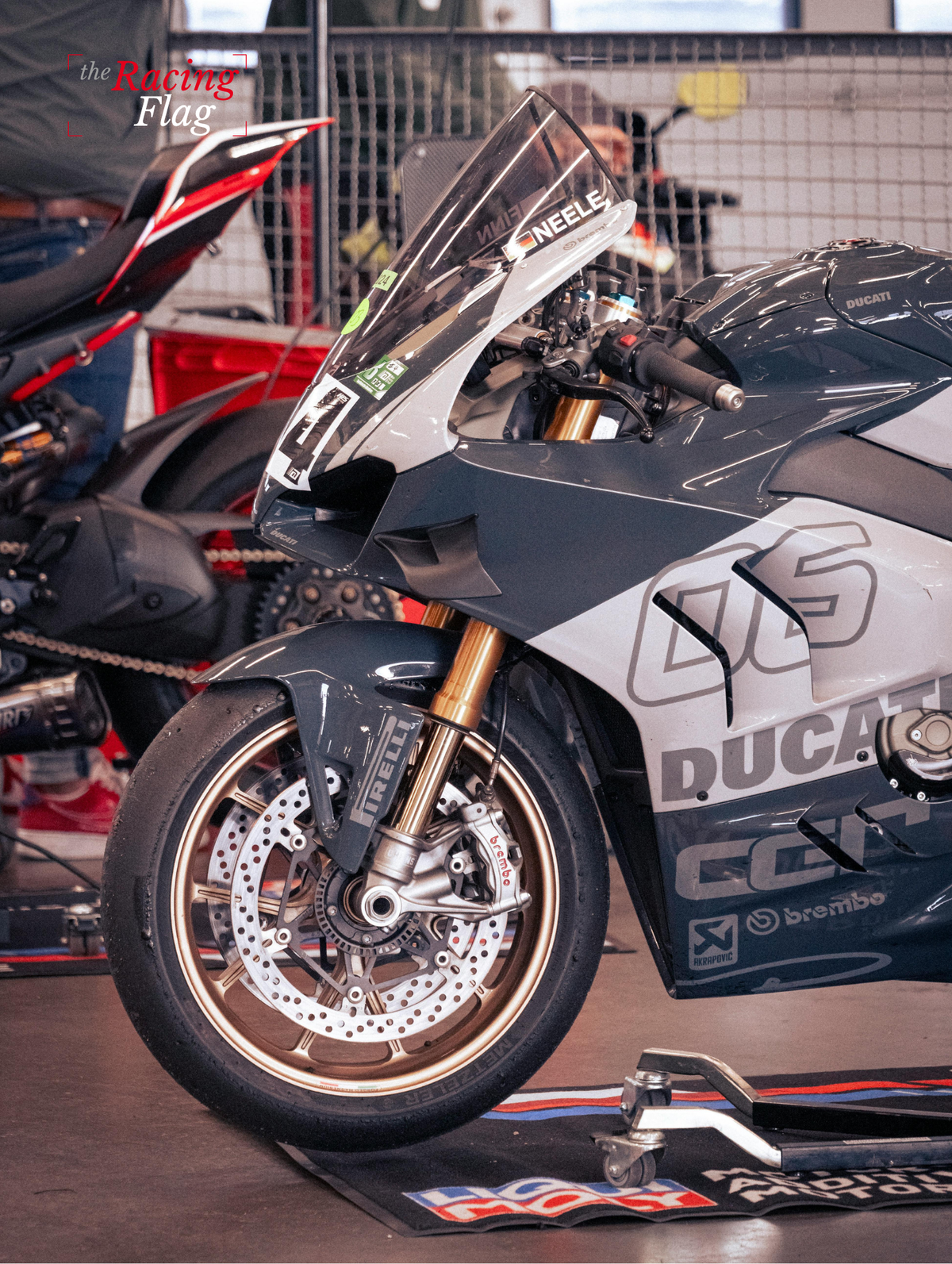 Ducati Panigale V4 — Édition Pure Paddock #1